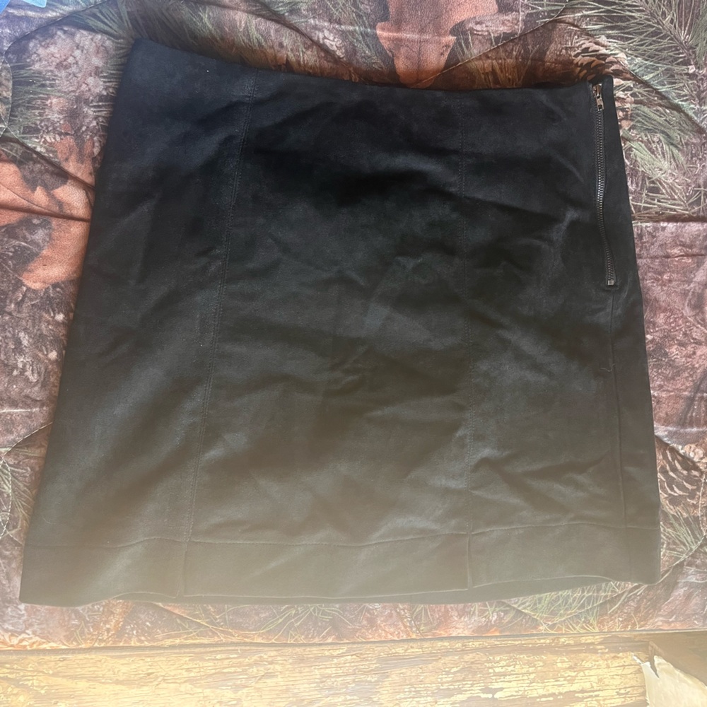 She + Sky Black Mini Skirt with Side Zip